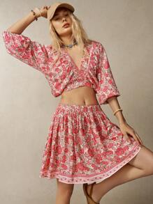 Bohemela Ensemble de 2 pièces pour femmes avec petit haut à manches longues et à encolure en V en imprimé fleuri doux Boho et jupe courte assortie - Multicolore - Voir 3