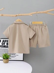 SHEIN 2 Piezas Conjunto De Camisa Y Pantaloneta Casual Y Deportivo Para Jóvenes. Con Cuello De Pie, Bolsillos 3d. Adecuado Para Uso Diario, Escuela, Viajes Y Deportes En Primavera Y Verano - Caqui - Ver 2