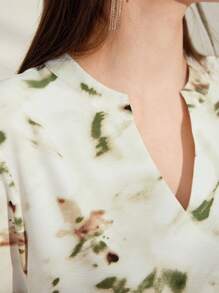 Al Najma Women's Casual Arabian Print Random Floral Pattern Dress - Green - View 8