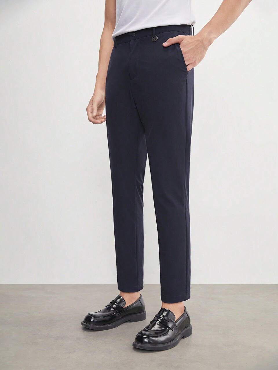 Easy Care Men's Solid Color Zipper Mid-Rise Tapered Pants, Suitable For Spring And Summer, Ideal For Daily Wear