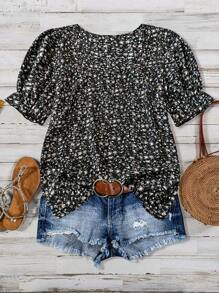 SHEIN LUNE Blusa estampada de talla grande para mujer con cuello cuadrado holgado, mangas cortas hinchadas y ajuste suelto para vacaciones de verano, floreada - Negro - Ver 1