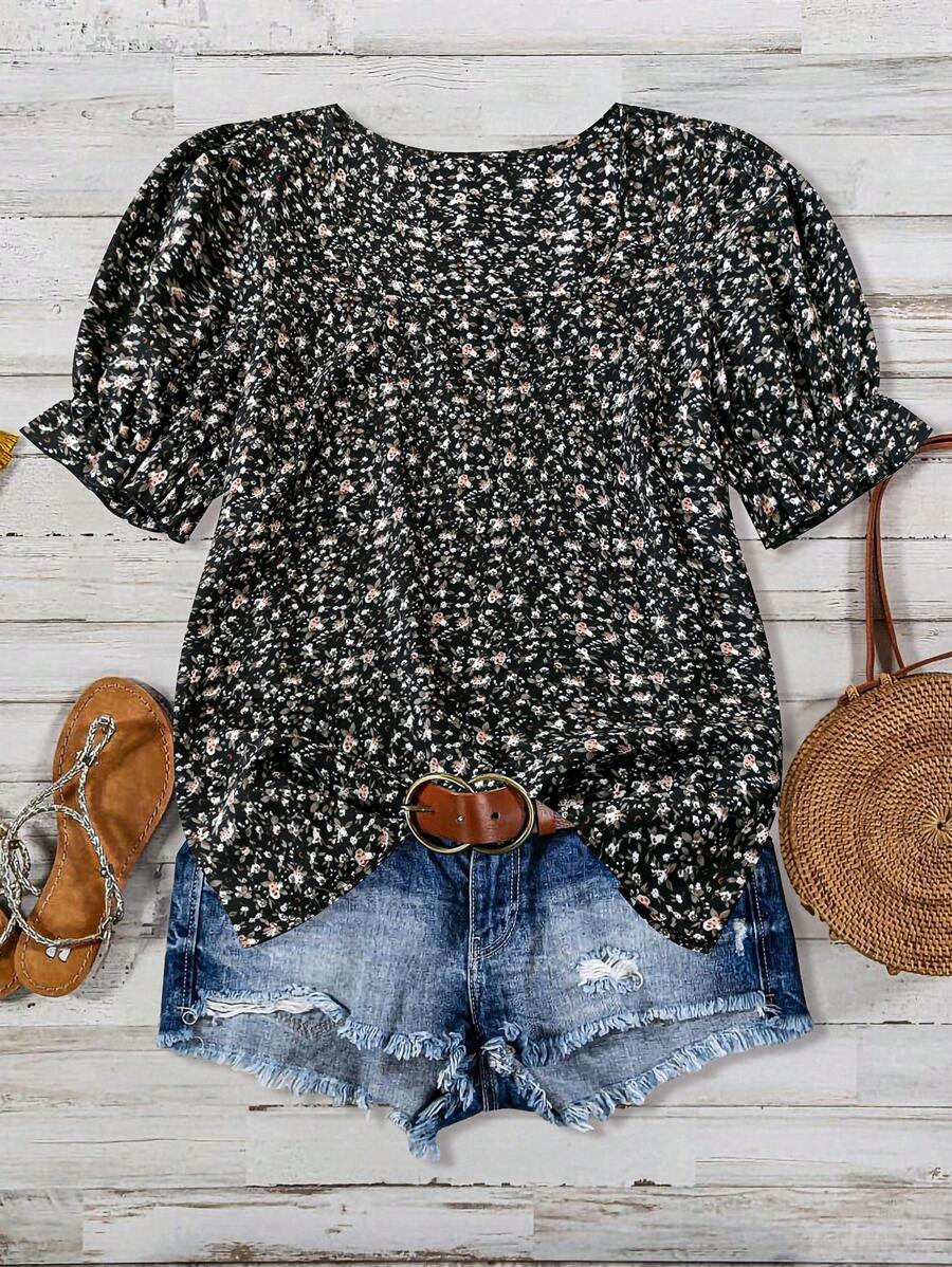 SHEIN LUNE Blusa estampada de talla grande para mujer con cuello cuadrado holgado, mangas cortas hinchadas y ajuste suelto para vacaciones de verano, floreada - Negro - Ver 1
