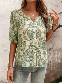 SHEIN LUNE 印花透視V領上衣，帶有剪裁設計 - 綠色 - 查看 3