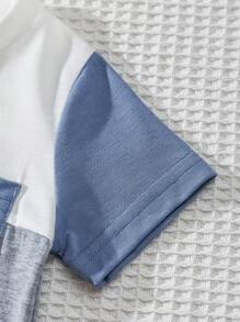 SHEIN Vintaside Kids 嬰兒男童顏色拼接休閒圓領短袖上衣，夏季