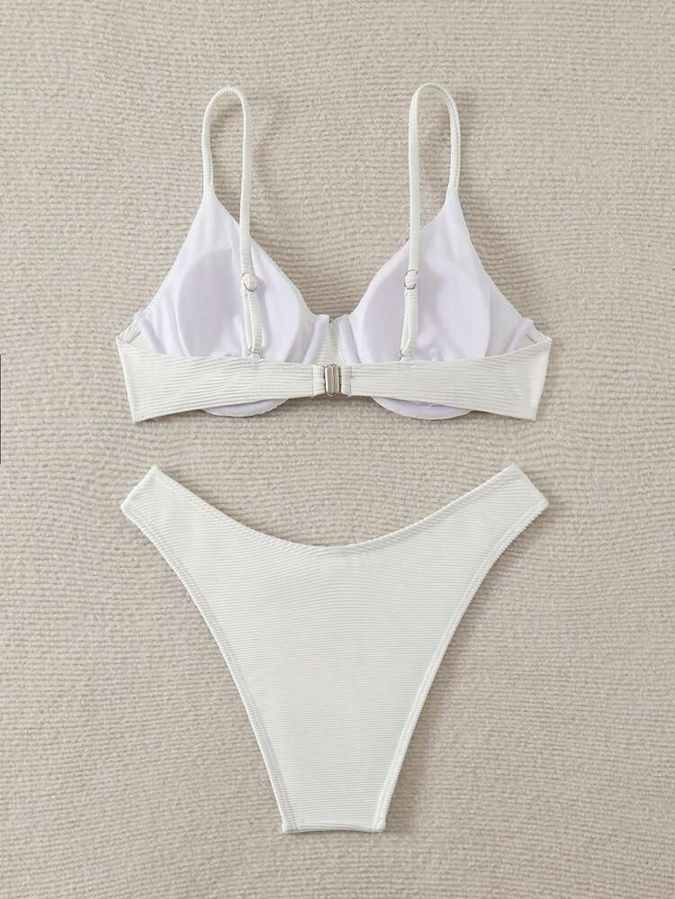 Ladies' Vacation Solid Color Hollow Out Sexy Bikini Set With Thin Pinstripe Fabric And Small Floral Detail,Summer Beach