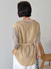 FRIFUL Women's Solid Color Textured V-Neck Waist Belt Tank Top - Khaki - View 5