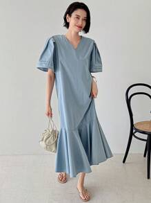 FRIFUL Đầm suông tay ngắn cổ chữ V màu trơn có viền nhún bèo cho nữ - Màu xanh lam - Xem 2