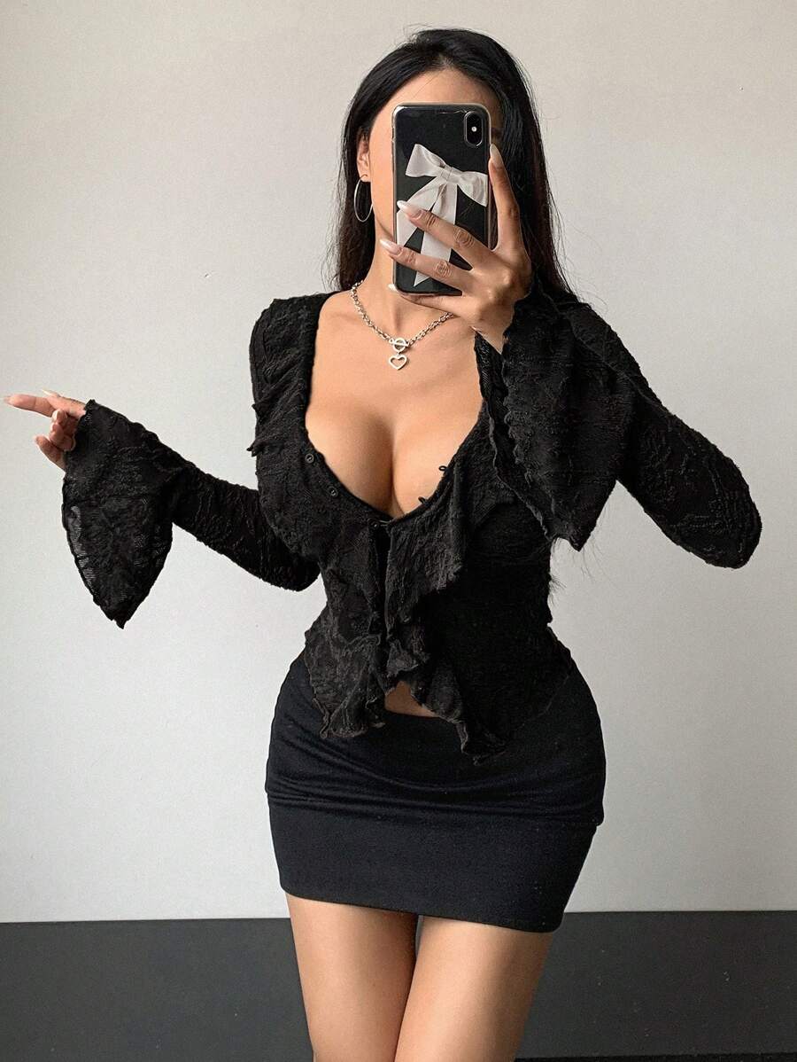 DAZY Damen Einfarbiges Spitzen-Trompetenärmel-Top für Ausgehen, Festivals, Sommer, Rüschen, Rückkehr zur Schule, Langarm Damen Tops, Valentinstag - Schwarz - Übersicht 1