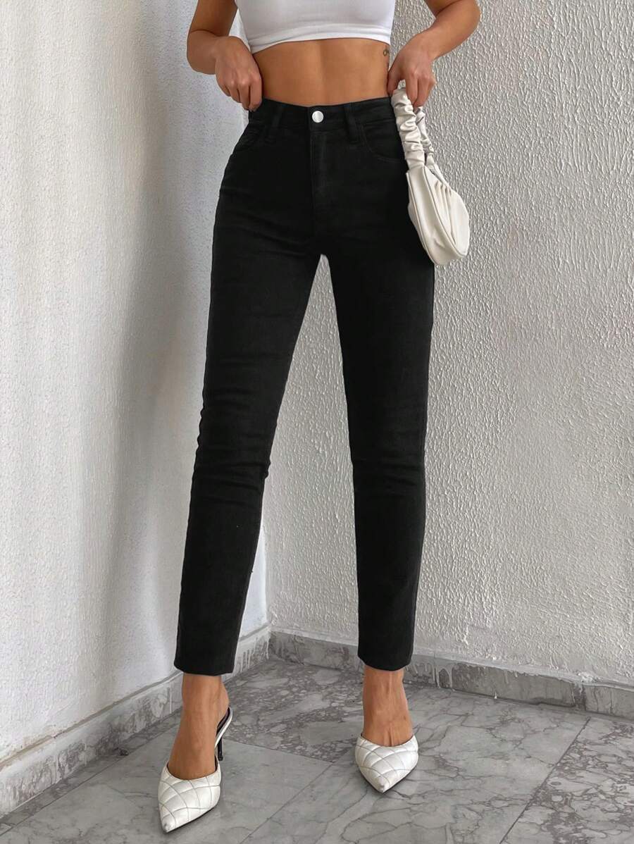 SHEIN Cottnline 休闲紧身七分牛仔裤 - 黑色 - 查看 1
