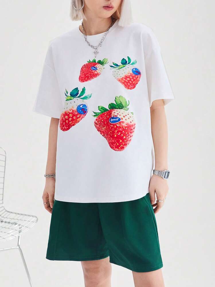 Summer Women's T-Shirt And Bermuda Shorts Set, Strawberry Printed T-Shirt With Color Block Design