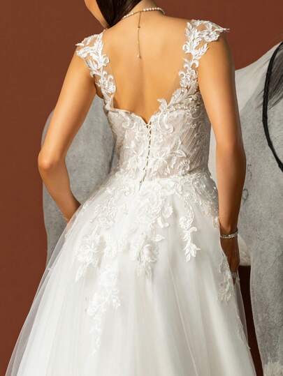 HEARBOBO Elegant Bohemian Style Long A-Line White Wedding Dress, Decorated With Appliques And Deep V-Neck, Suitable For Brides Spring