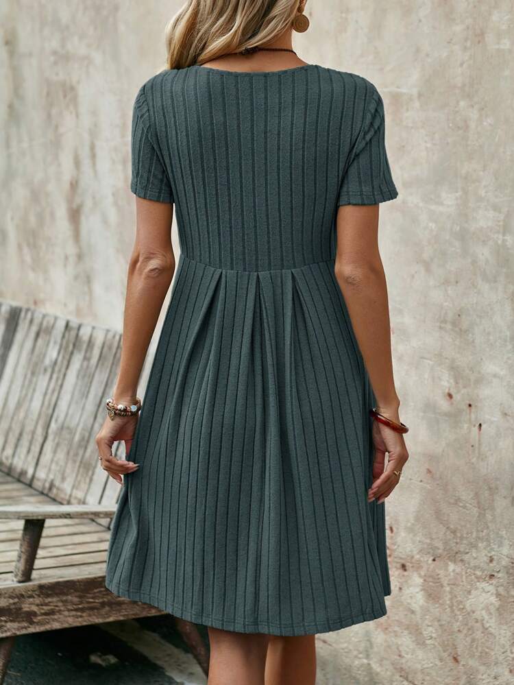Women's Round-Neck Short-Sleeve Military Green Mid-Length Dress For The Summer