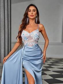 SHEIN Belle Robe cami maxi de soirée élégante pour femme avec fente latérale froncée à applique florale décorative,pour bal formel pour femmes - Bleu ciel - Voir 5