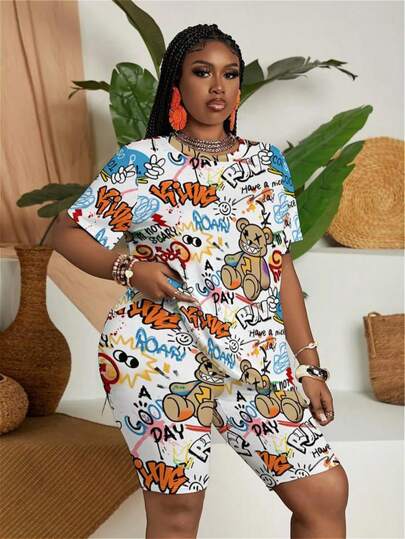 Slaydiva 2 件套女士加大码全熊和字母印花圆领短袖 T 恤和短裤，适合夏季