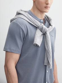 Manfinity RebelGame Easy Care Men's Solid Heather Gray Short Sleeve Stand Collar Cardigan T-Shirt For Summer - Grey - View 5