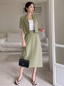 DAZY Ladies' Solid Color Short Sleeve Blazer And Knee-Length Skirt Suit - Green - View 2