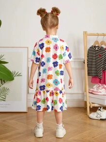 SHEIN Vestido casual de punto con cuello tipo polo, flores minúsculas y diseño holgado para niña joven