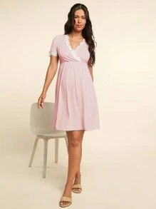SHEIN Maternity V-Neck Short Sleeve Nursing Dress With Contrast Lace