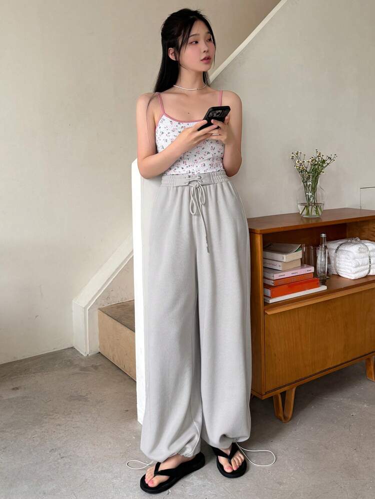Women's Casual Solid Color Casual Fit Wide Leg Pants With Front Tie