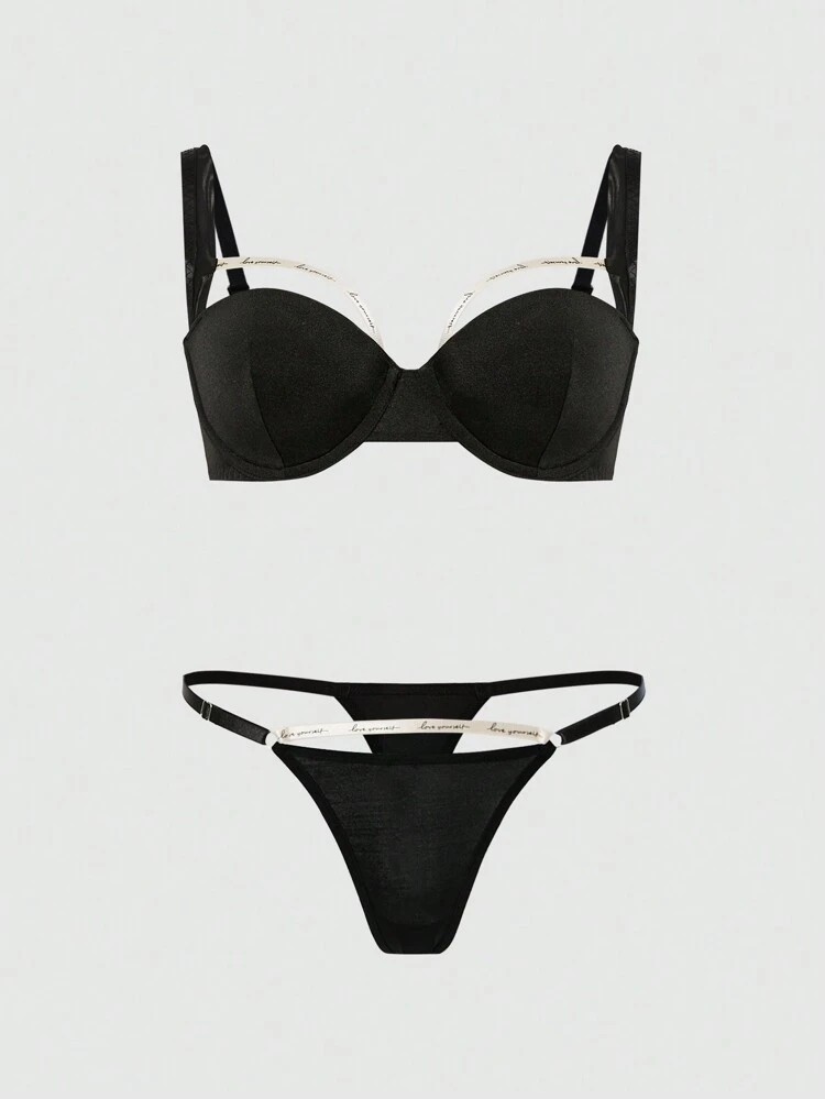 Ladies' Patchwork Hollow Out Fashion Lingerie Set (Including Bra And Panties)