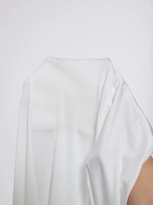 SHEIN Essnce Camiseta unicolor de cuello cuadrado