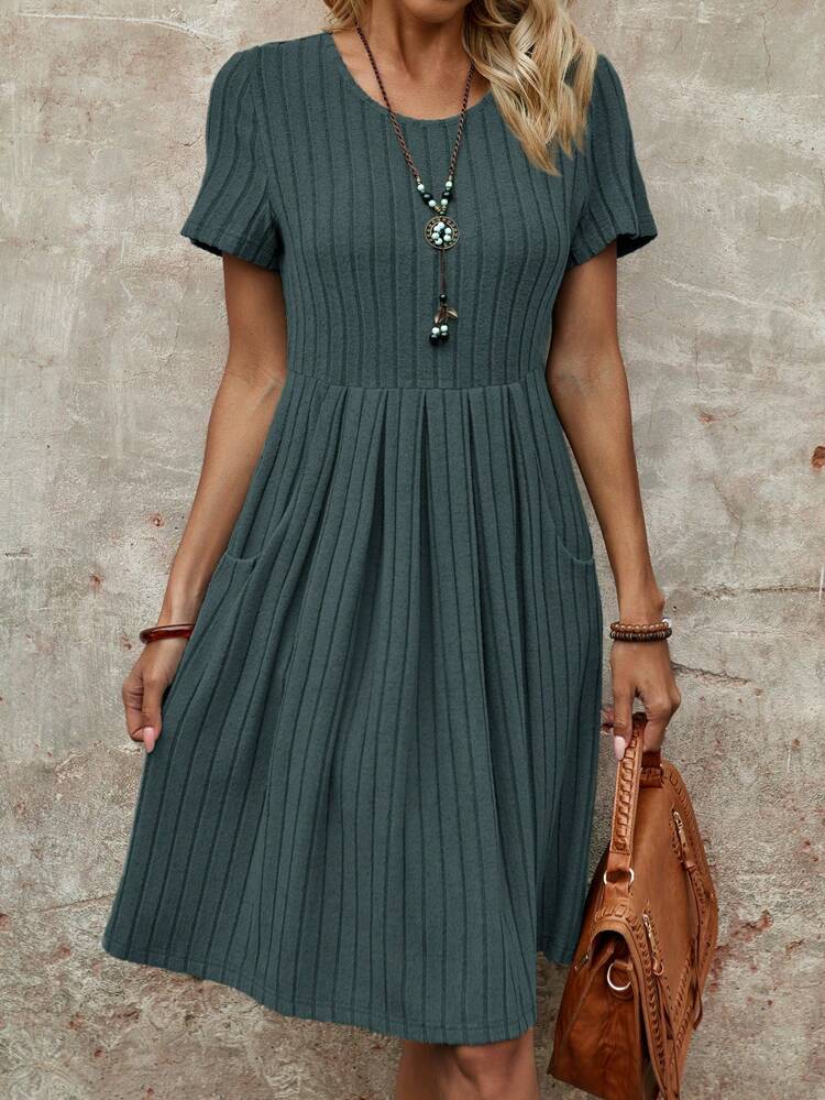 Women's Round-Neck Short-Sleeve Military Green Mid-Length Dress For The Summer