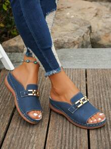 Women's Metal Square Buckle Chain Decoration Navy Blue Slip-On Sandals, Casual Style With Wedge Heel And Thick Sole, Lightweight And Comfortable For Daily Wear And Outdoor Activities