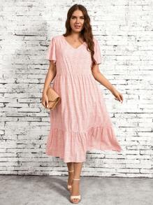 SHEIN LUNE 大尺碼女士夏季假期小花圖案Ｖ領荷葉短袖長寬鬆裙 - 粉色 - 查看 1