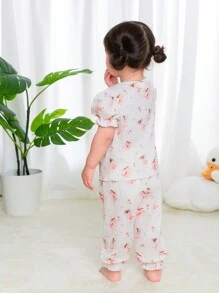 SHEIN Baby Girl Cartoon Patterned Puff Sleeve Top With Elastic Waistband Pants Homewear Set For Spring/Summer - Multicolor - View 2