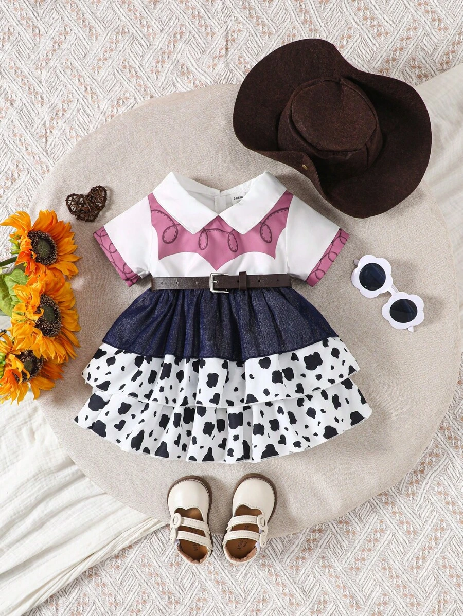 SHEIN 4入組西部風格服裝套裝，包括牛仔短袖T恤、奶牛印花運動裙、牛仔帽和皮帶