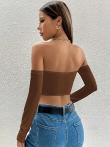 SHEIN PETITE Top sólido de hombros descubiertos y recortado - Café integral - Ver 2