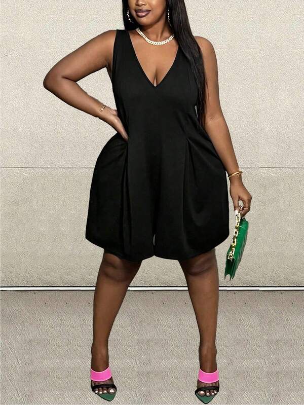 Slaydiva Casual Basic Plus Size Women's Black V-Neck Wide-Legged Loose Romper