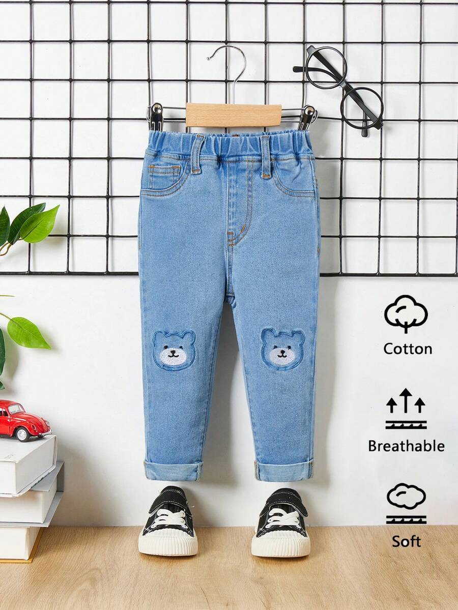 SHEIN Baby Boy Casual Cute Bear Embroidered Light Blue Stretch Knitted Denim Jeans, For Daily Look - Light Wash - View 1