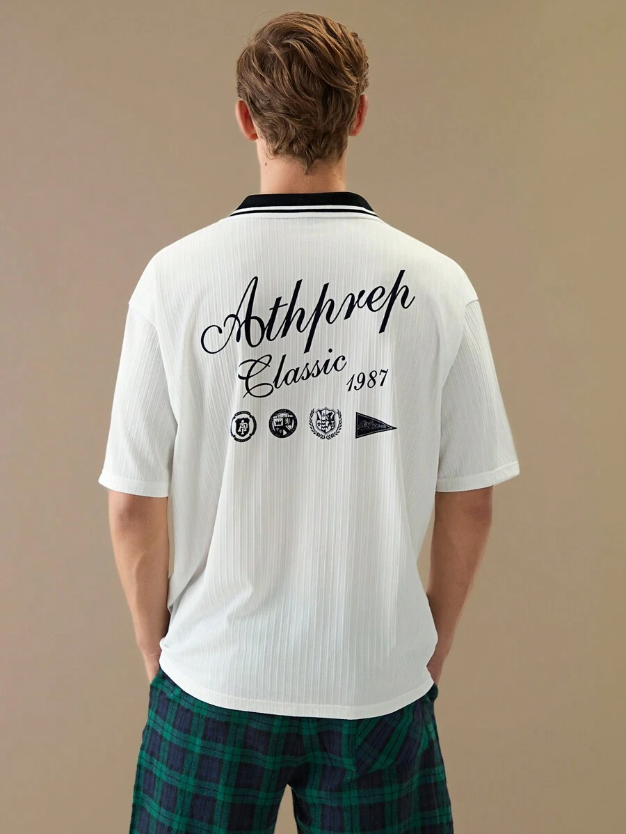 Manfinity NXTstreet Camisa de manga corta y holgada para hombre con estampado en inglés con marca de agua, adecuada para el verano, vuelta al colegio - Blanco - Ver 1