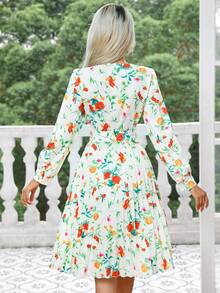 SHEIN Privé Vestido Feminino de Manga Longa com Decote em V e Estampa Aleatória com Plissado - Multicolorido - Ver 2