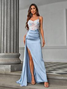 SHEIN Belle Robe cami maxi de soirée élégante pour femme avec fente latérale froncée à applique florale décorative,pour bal formel pour femmes - Bleu ciel - Voir 1