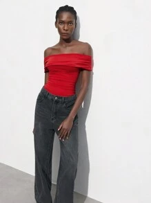 Maija 2025 年夏季女士优雅休闲独立日、毕业典礼服装 - 红色露肩褶饰简约修身紧身衣