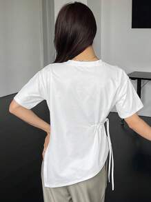 Dazy Designer Camiseta de mujer de unicolor con cuello redondo y diseño de lazo a la cintura para el verano