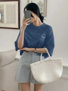 DAZY Áo thun nữ dáng rộng mùa hè in khẩu hiệu, cổ tròn, nơ và tay trễ vai dễ thương, áo thun oversize, áo thun họa tiết - Màu xanh lam - Xem 2