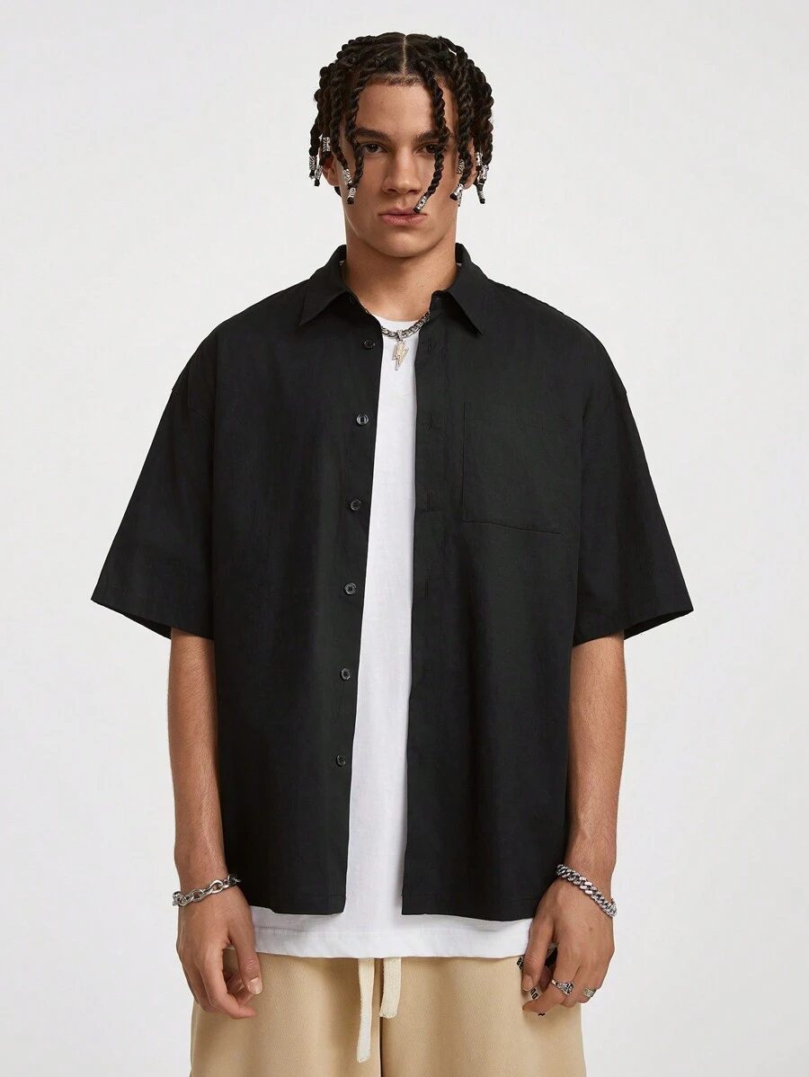Manfinity NXTstreet Men's Solid Color Loose Short Sleeve Shirt, Suitable For Summer - Black - View 1
