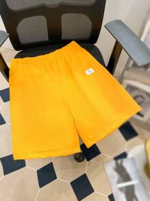 SHEIN Leap Crew 2 pezzi Set di maglietta a maniche corte e pantaloncini casual per ragazzi adolescenti con stampa a cartone animato, linea morbida - Giallo - Visualizzare 3