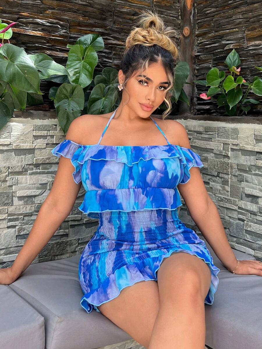 SHEIN SXY 夏季波希米亞風格藍色扎染度假露肩迷你貼身連衣裙，帶襞飾 - 彩色 - 查看 1