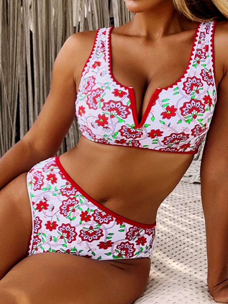 Women's Summer Beach Floral Printed Notch V-Neck Sexy Bikini Set, Random Print