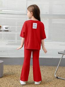 SHEIN Young Girl Loose Casual Set Of 3D Letter Printed Drop Shoulder T-Shirt And Flare Pants - Red - View 2
