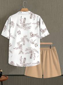 Manfinity RSRT Men's Plus Size Beach Vacation Tropical Leaf Print Short Sleeve Shirt And Solid Color Shorts Set, Summer - Multicolor - View 2