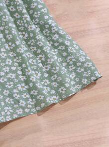 SHEIN Teen Girl Green Ditsy Floral Loose Cami Dress & T-Shirt Casual Holiday Outfits, 2pcs/Set Holiday Outfits - Green - View 5