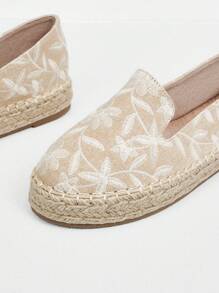 Styleloop Women's Round Toe Flat Resort Style Hollow Embroidered Flats Summer Vacation Shoes Summer Sale  Boho Feels Vintage Frenchy Shoes Halloween Christmas Fall