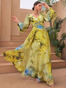 随意剪裁花卉水彩印花灯笼袖V领腰部褶饰拼布彩色装饰纽扣雪纺连衣裙，高级优雅，端庄大方