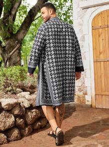 Manfinity Homme Men's Plus Size Printed Long Sleeve Shirt And Shorts Set, Fall Clothes, Cozy Outfits - Multicolor - View 2