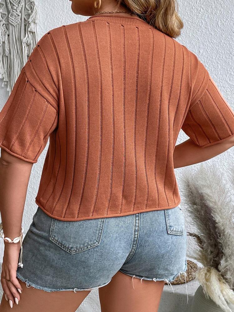 Plus Size Holiday Solid Color Round Neck Drop Shoulder Cropped Knit Top